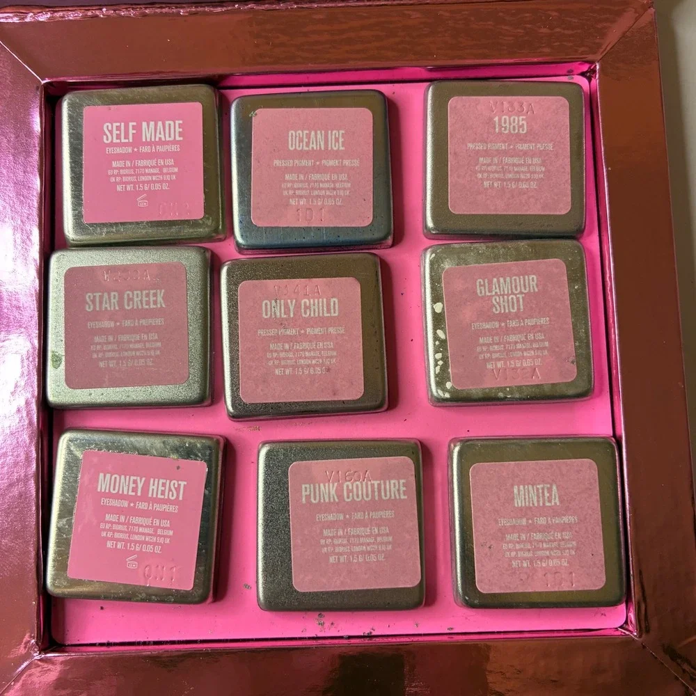 Jeffree Star Cosmetics Artistry Eyeshadow Magnetic Palette + 2 Minis Queen Freak